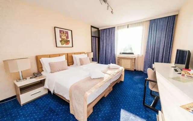 Hotel Holiday