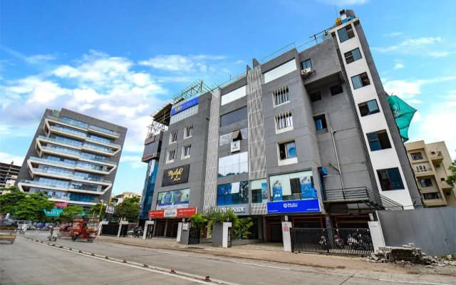 Fabhotel Gargi Inn