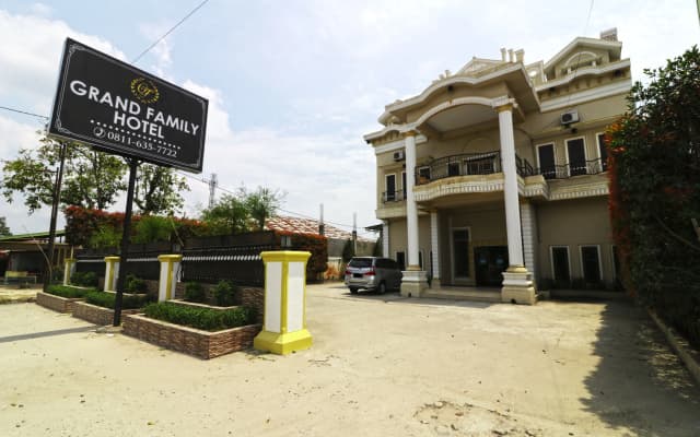 Hotel Grand Family by ZUZU