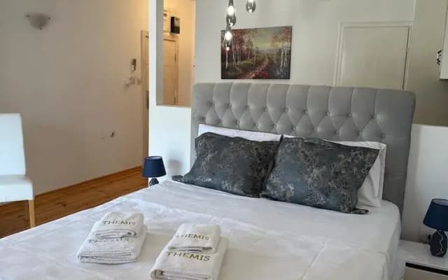 Themis Apart Hotel