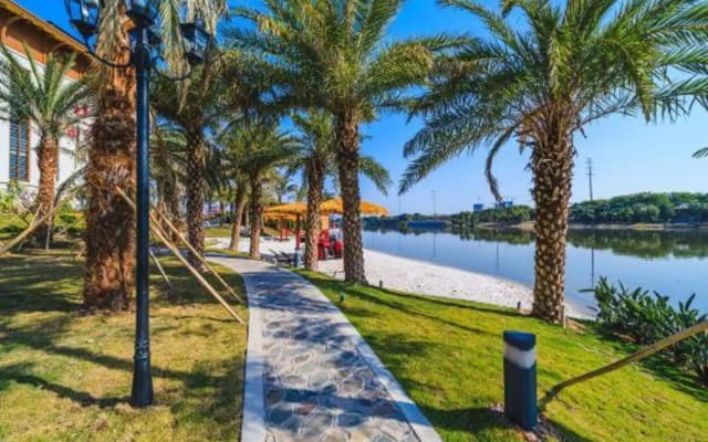 Yulin Jolie Vue Bontique Hotel（Kra Bay and Garden Expo Garden）