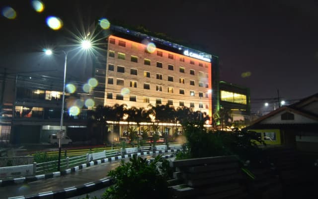 El Cavana Hotel