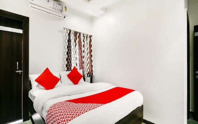 OYO 14826 Ashoka Executive