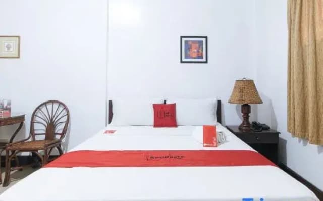 RedDoorz @ Marifa Hotel Angeles Pampanga