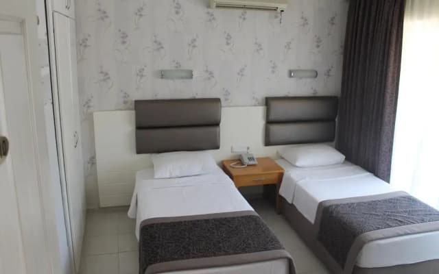 Ida Hotel