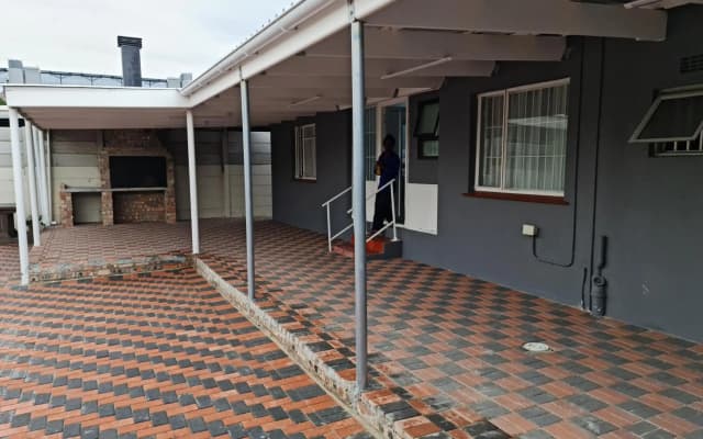 Hasate Guest House 10 Florence street Oakdale Belliville 7530 cape town south African