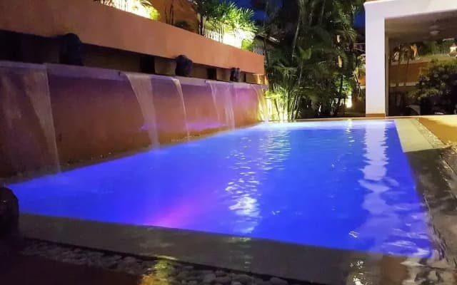 WOWLAND Luxury Pool Villa Pattaya Walking Street