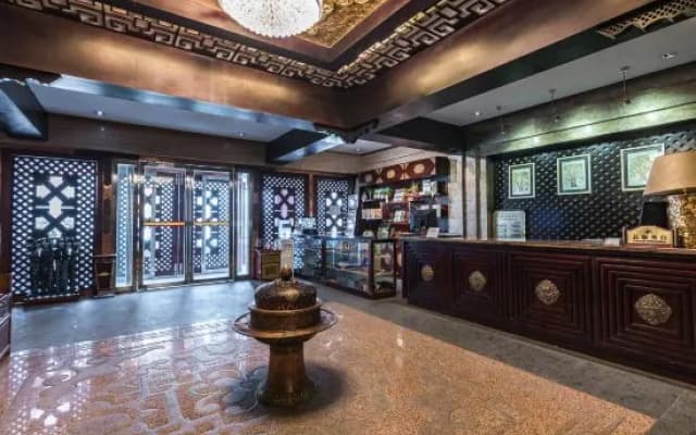 Padma Chumig Garden Hotel