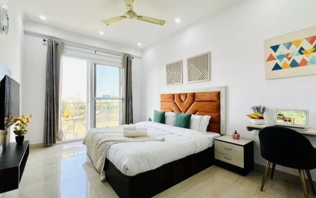 Zen Suites - Golf Course Road