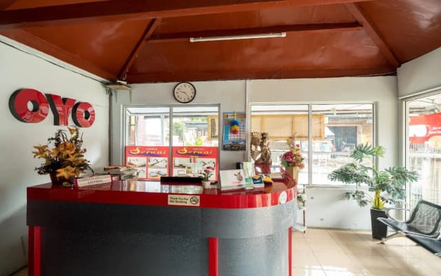 OYO 211 Seruni Guest House