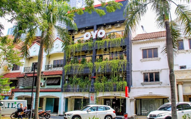 Capital O 217 A1 Hotel