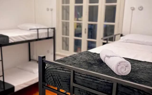 Urban Nomad Hostel & Food