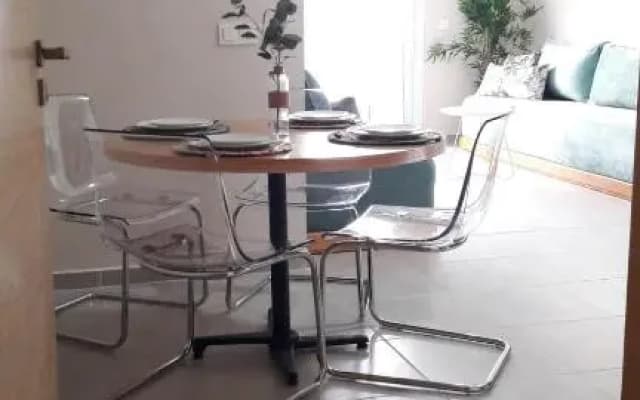 Appart. Luxueux Avec Piscine, Cosy, Bien Situe