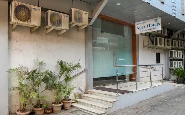 Hotel Apex International