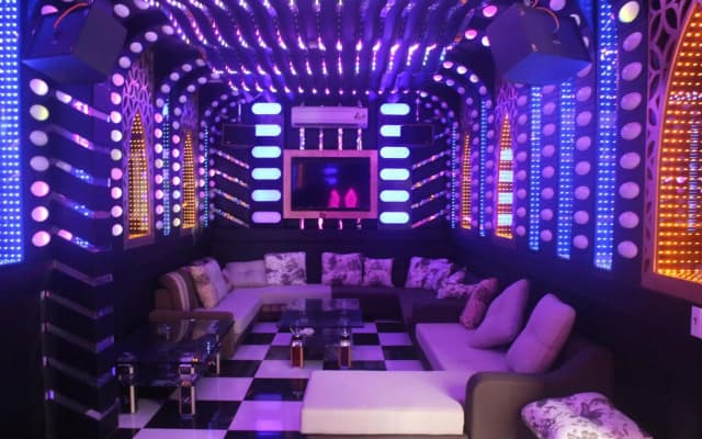 Phoenix Hotel