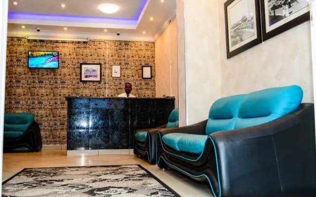 Tudor House Hotel