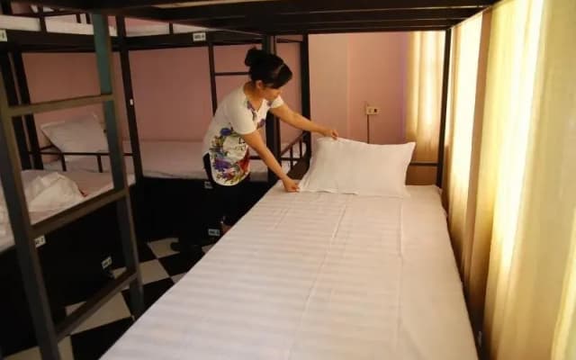 Halong Backpacker Hostel