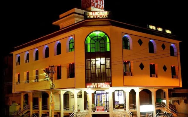Hotel Kirti Plaza