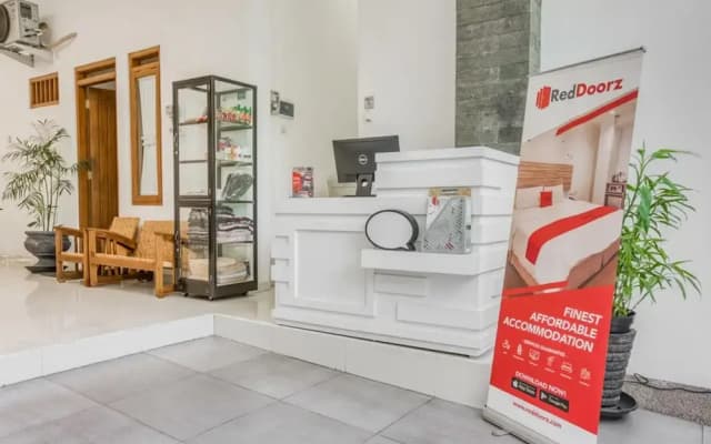 RedDoorz Syariah near Taman Pelangi Jogja 2