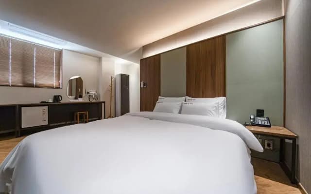 Brown Dot Hotel Eurwangri