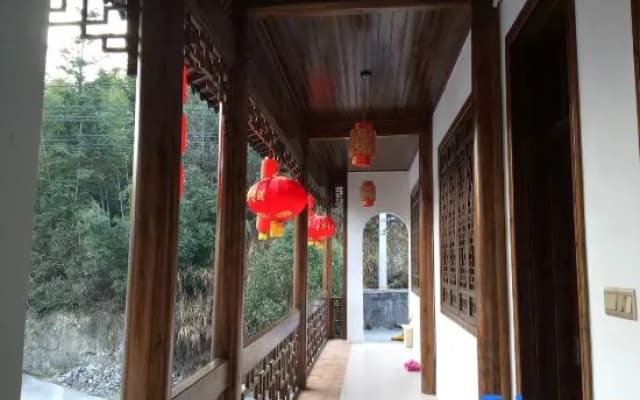 yi xian hong cun Yue han bo Inn