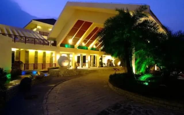 Huandao Beach Hotel