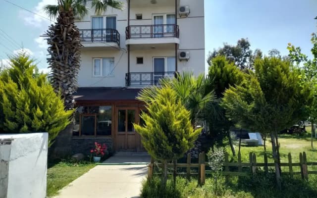 Deniz Kizi Hotel