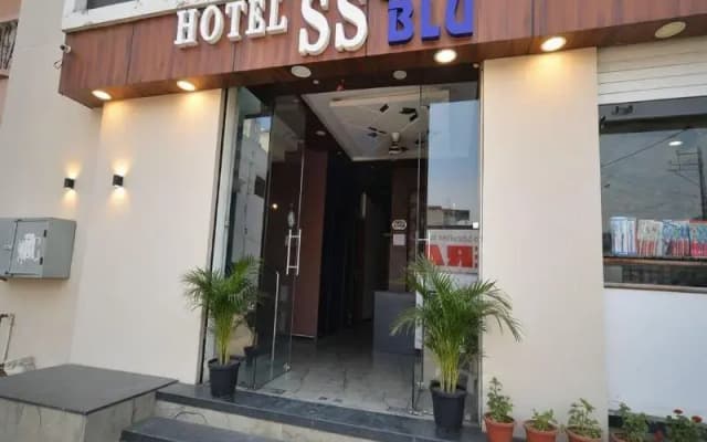 Fabhotel Ss Blue