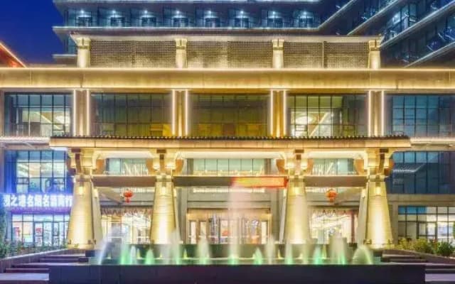 Hotels in Chimsar Wheatfield