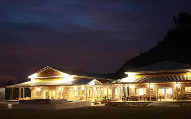 Four Banyans Spirit and Nature Resort