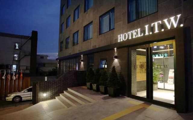 I.T.W Hotel Itaewon