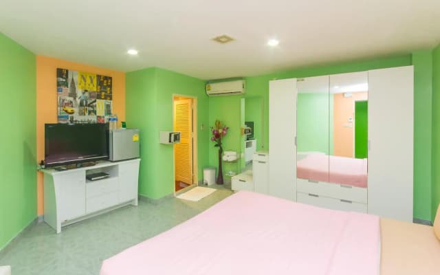Aree 's House