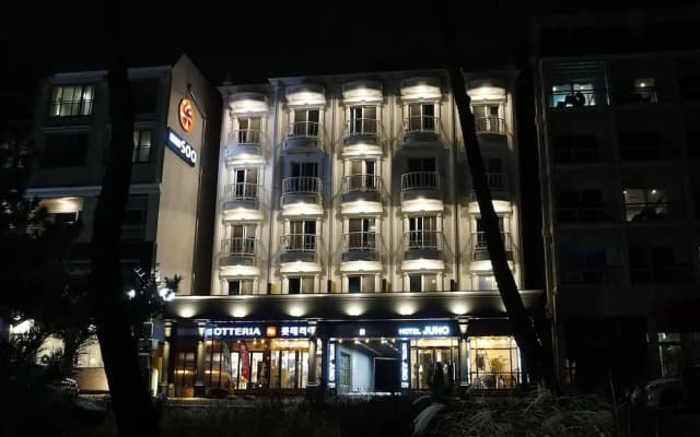 Hotel Juno