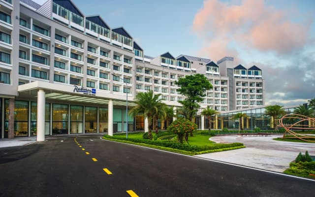 Курортный отель Radisson Blu Resort Phu Quoc