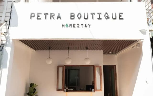 Petra Boutique Donmuang