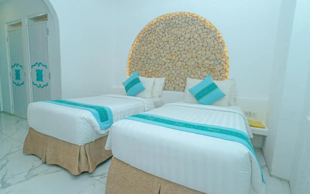 Loccal Collection Hotel