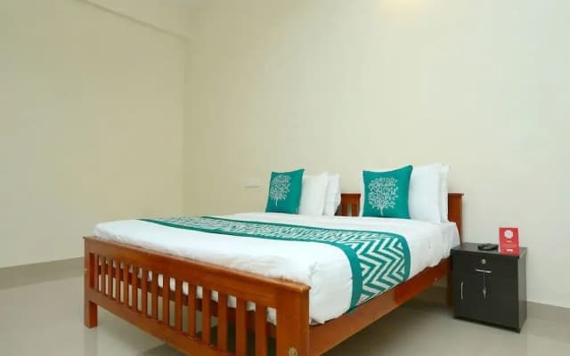 OYO 11516 Wayanad Royal Stream