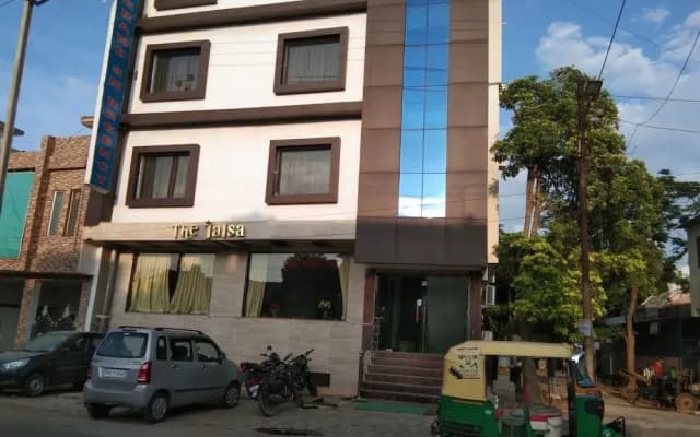 Hotel Jalsa by OYO