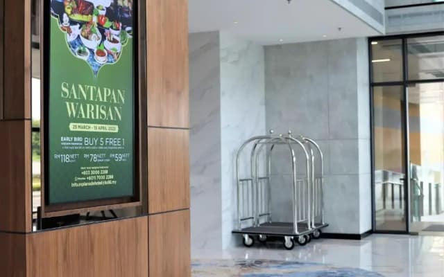 KSL Esplanade Hotel