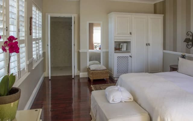 Admiralty Beach House