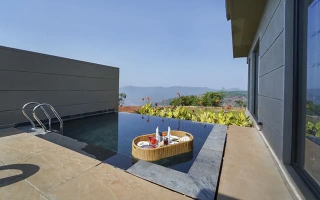 Treebo Tryst Vee Resort