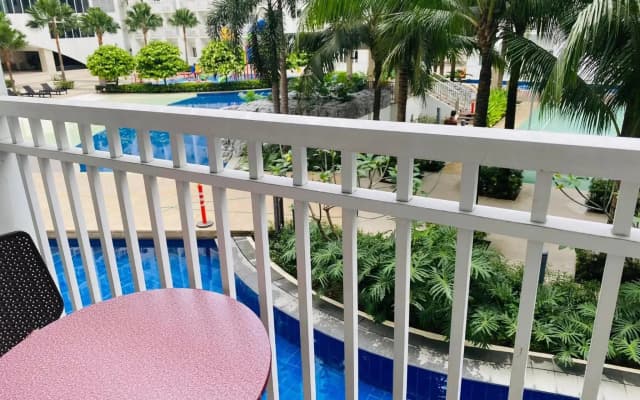 Shore Residence D1,shortwalk MALL OF ASIA near airport wifi
