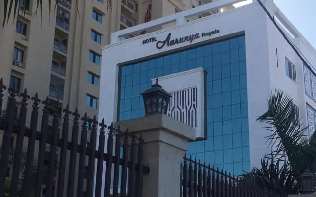 Hotel Aarunya Royale