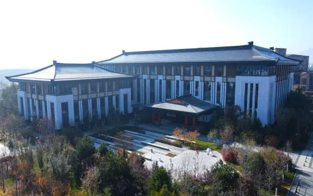 Holiday Inn Wuyuan Huazhong