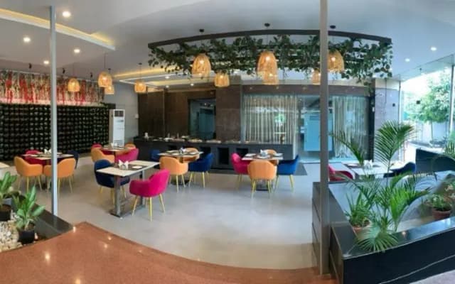 Hotel Windsor Heights ( All Rooms with Air Purifier)