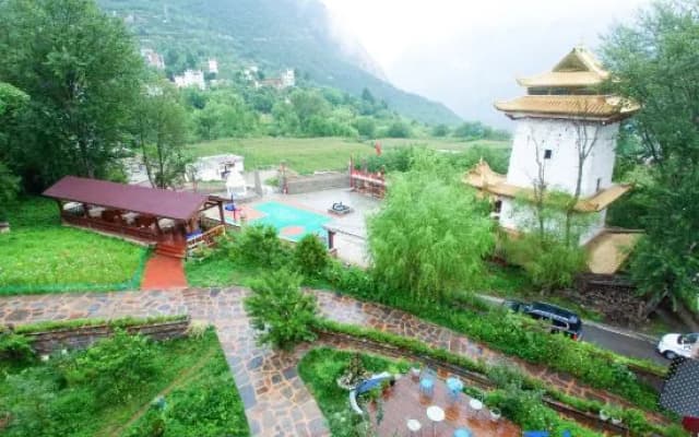 Dengba Meisu (Middle Road Zangzhai)