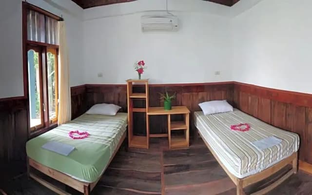 New Raya - Nias Beach Bungalows
