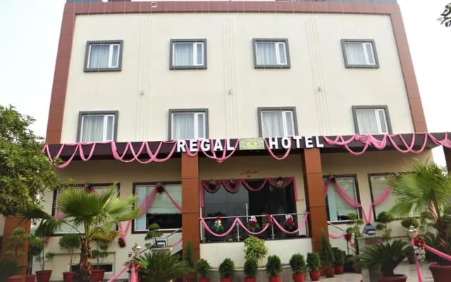 Regal Hotel & Restaurant