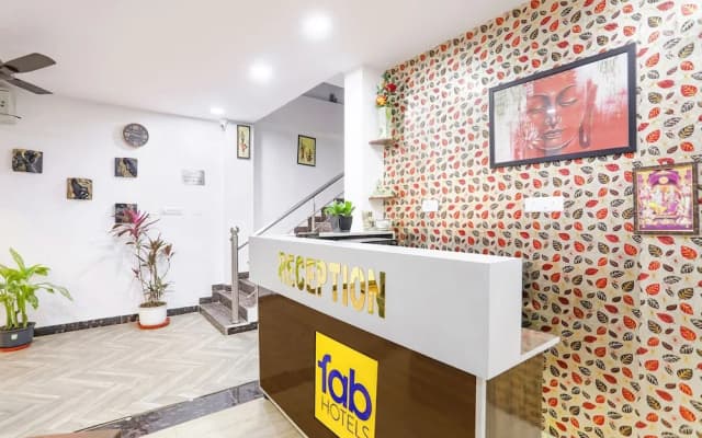 Fabhotel Duke Inn