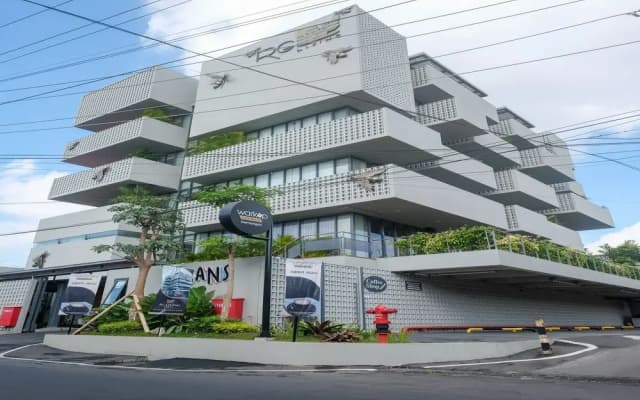Sans Hotel RG Living Jogja by RedDoorz
